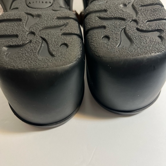 Clarks Artisan Collection Beige Leather Mule Slip-on Heel Shoe Women Size 8M - Picture 10 of 16